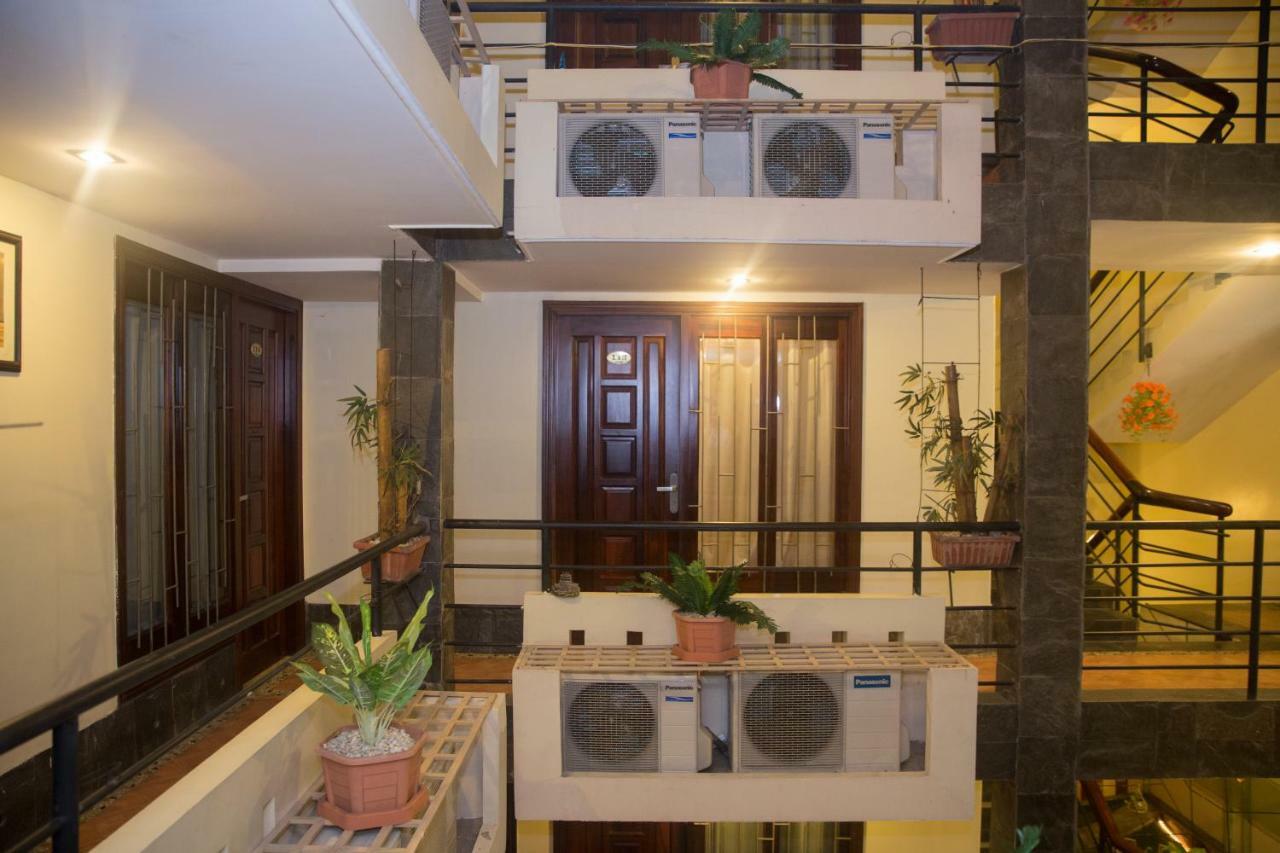 Caroline Hotel Thành Pho Ho Chí Minh Esterno foto