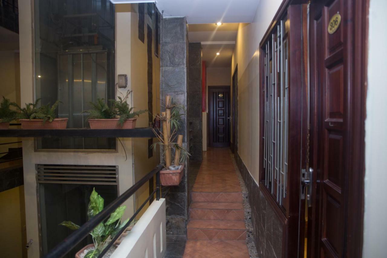 Caroline Hotel Thành Pho Ho Chí Minh Esterno foto